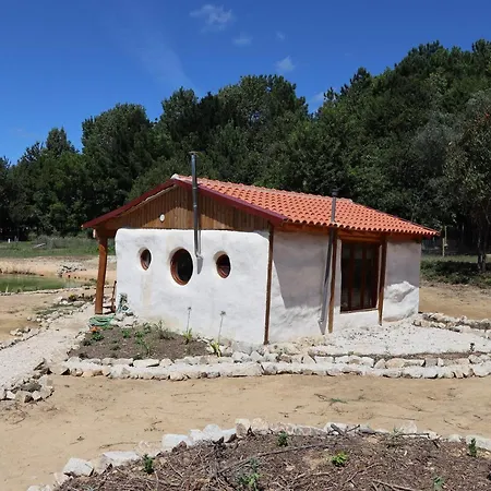 Associacao Quinta Relvas Farm stay *