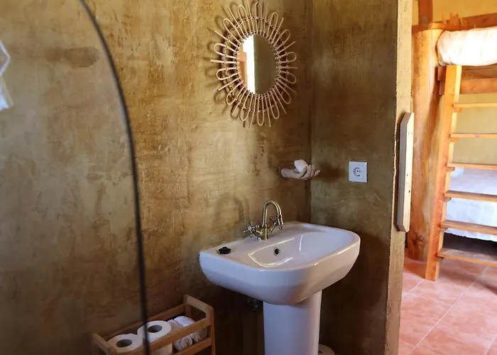 Associacao Quinta Relvas Фермерский дом *